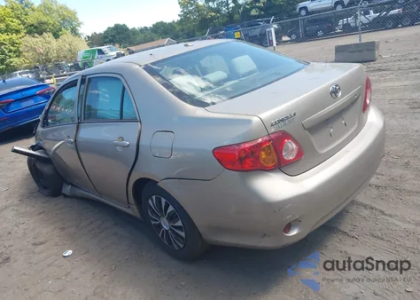 2010 Toyota Corolla z USA, uszkodzony, nr VIN 2T1BU4EE6AC353777